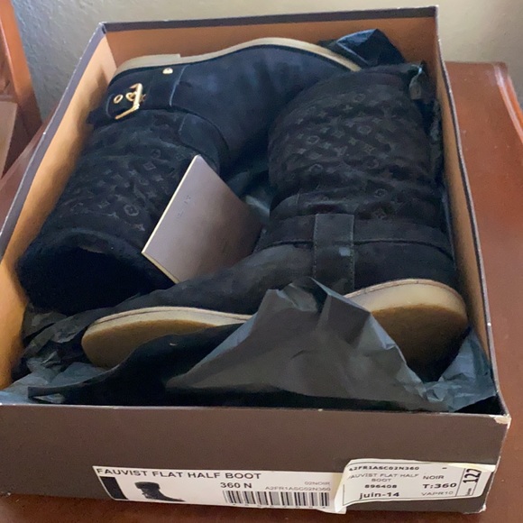 Louis Vuitton boots - Picture 12 of 12